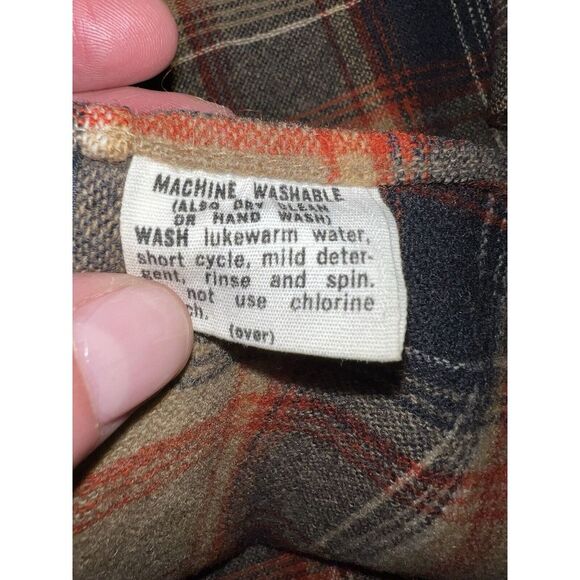 Vintage Pendleton Men's M/L 15 1/2 42" Chest Plaid Shirt Red Tan Gray Wool EUC - Picture 3 of 13